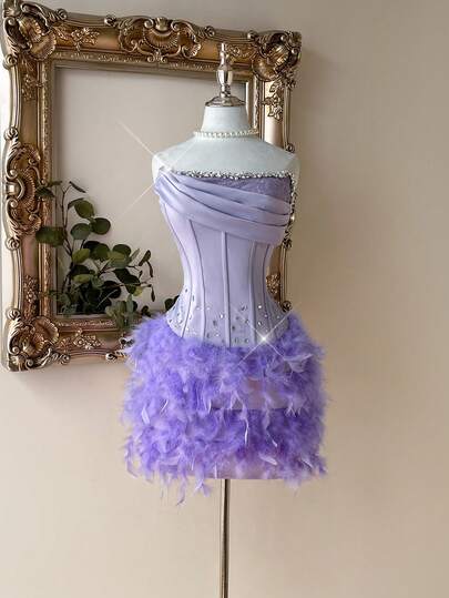 Lovelzi 优雅奢华的浅紫色缎面拼接蕾丝，手工水钻和羽毛装饰，船领系带，鱼骨露背细节短款派对礼服