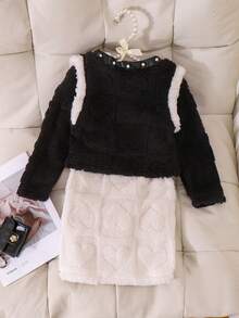 SHEIN Elladie kids 两件套女童可爱白色爱心图案无袖毛绒外套搭配时尚舒适的毛绒连衣裙，秋冬装 - 黑色 - 查看 2