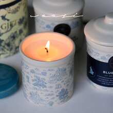 Cirelle 陶瓷香薰蜡烛 - 大豆蜡材质，燃烧时间长达120小时，防风盖，无烟，适合居家使用，复古设计，放松身心的礼物之选。 - 彩色 - 查看 9