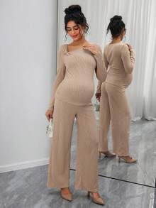 Momance Elegant Asymmetric Neckline Rose Gold Button Decor Long Sleeve T-Shirt + Pants Maternity Set - Khaki - View 7
