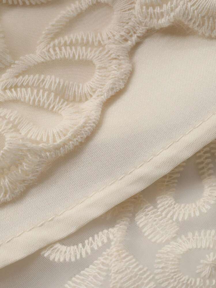 French Elegant Lace Dress With Collar And Waist Cinching, Slimming Maxi Dress