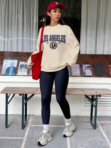 SHEIN EZwear Bộ 2 áo nỉ cổ tròn rộng rãi và quần legging bó cho nữ, in họa tiết Los Angeles, phù hợp cho mùa thu/đông - Nhiều màu - Xem 4