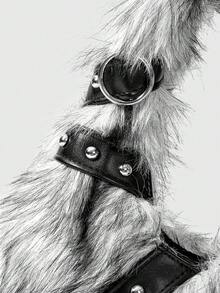 ROMWE Grunge Punk Túi xách nữ, Túi nhung, Túi đeo chéo phong cách Punk đính đinh tán, Quà tặng cho nữ, Dây xích kim loại, Thời trang, Cá nhân hóa, Đa năng, Mua sắm, Đường phố, Cô gái ngọt ngào và cá tính, Cô gái sành điệu, Phong cách Y2K, Hàng ngày, Mùa thu và mùa đông (Mẫu ngẫu nhiên) - Đen và trắng - Xem 3