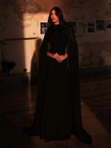 Aureia 优雅奢华黑色串珠刺绣针织流苏领披肩，A字型垂坠式下摆，女士正式晚礼服 - 黑色 - 查看 6