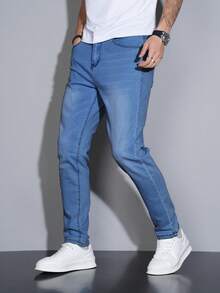 Manfinity Homme Jeans vaqueros clásicos de corte slim y color azul oscuro, versátiles y casuales, para hombres de talla grande - Celeste - Ver 5