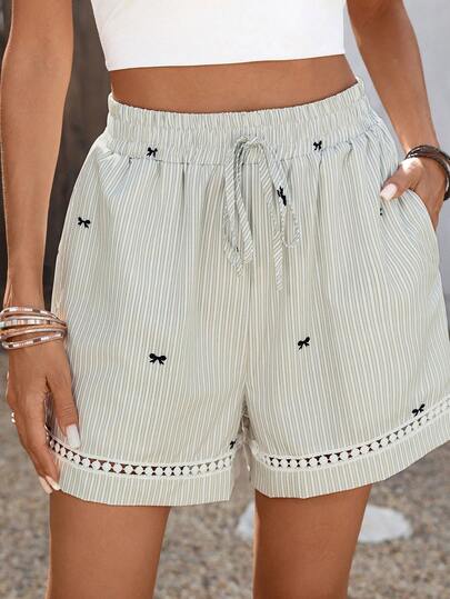 SHEIN LUNE Women's Striped Bow Print Faux Drawstring Pocket Ruffle Trim Casual Shorts, Spring/Summer