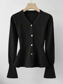 GlowEve V-Neck Metal Button Waist Ruffle Hem Extra Long Sleeve Women Cardigan - Black - View 5