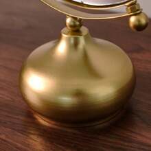 Cirelle Gương trang điểm có chân đế - Khung kim loại tròn, kiểu dáng cổ điển châu Âu, gương để bàn có thể điều chỉnh độ cao, thích hợp cho phòng tắm và phòng ngủ. - Vàng - Xem 10