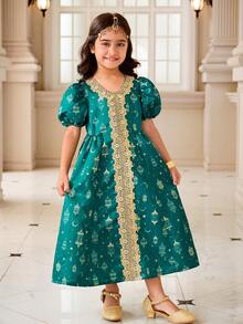 SHEIN 1 pieza Vestido maxi elegante de estilo vintage del Medio Oriente para fiesta y cumpleaños, con estampado de estrellas y lunas sobre base verde, con adornos florales dorados y mangas abultadas, corte holgado y línea A para niñas - Verde Oscuro - Ver 5