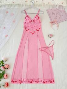 SHEIN Bộ đồ Valentine 2 món: Áo ngủ gợi cảm phối ren và lưới với viền lông mi, xẻ tà phía trước + quần lót G-string. - Hồng - Xem 3