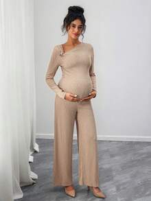 Momance Elegant Asymmetric Neckline Rose Gold Button Decor Long Sleeve T-Shirt + Pants Maternity Set - Khaki - View 4