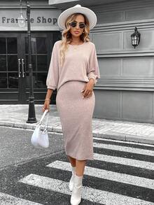 SHEIN LUNE Women's Bat Wing Crew Neck T-Shirt And Midi Pencil Skirt 2pcs Casual Outfit Set, Textured Fabric, Elegant For Work & Outings In Fall/Winter