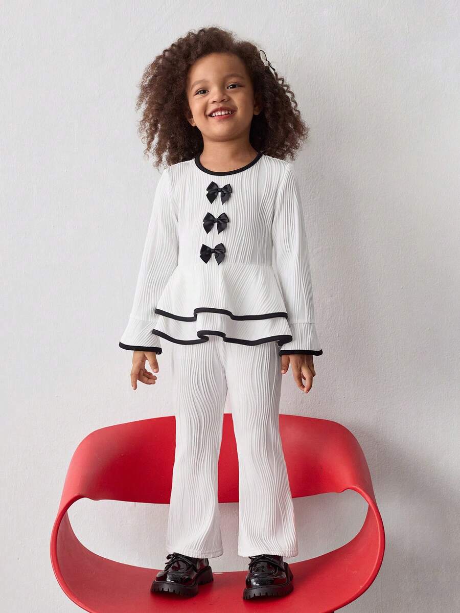 Maija Kids Conjunto informal de camiseta de manga larga con cuello redondo y contraste de color jacquard, y pantalones acampanados para niña - Blanco y Negro - Ver 1