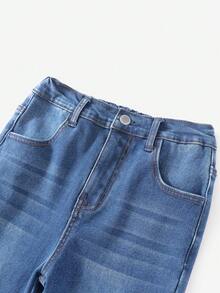 SHEIN Jeans casual alla moda da ragazzo pre-adolescente, stile Y2K vintage, cool, basic e semplice, in denim blu scuro con fodera in pile, adatti per l'uso quotidiano, l'inverno e l'autunno, per festival rave e streetwear scolastico - Blu lavato medio - Visualizzare 4