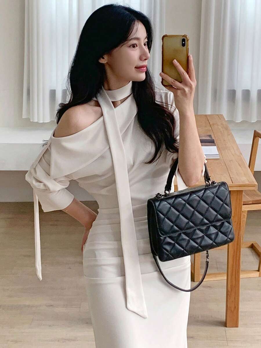 DAZY 女士不对称肩部修身中长连衣裙/吊带裙 - 杏色 - 查看 1