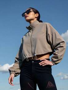 Innovista 女士宽松运动夹克健身短款拉链健身服跑步日常运动休闲办公室到法院早午餐到健身房超大运动服骑行轻量 HIIT 训练舒适运动骑行户外运动休闲