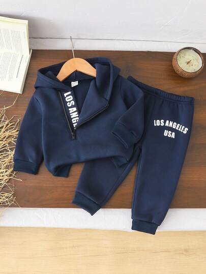 SHEIN 男婴字母印花连帽卫衣和松紧腰字母印花裤两件套，适合外出、休闲穿着，秋冬季节，男婴套装，灰色卫衣套装