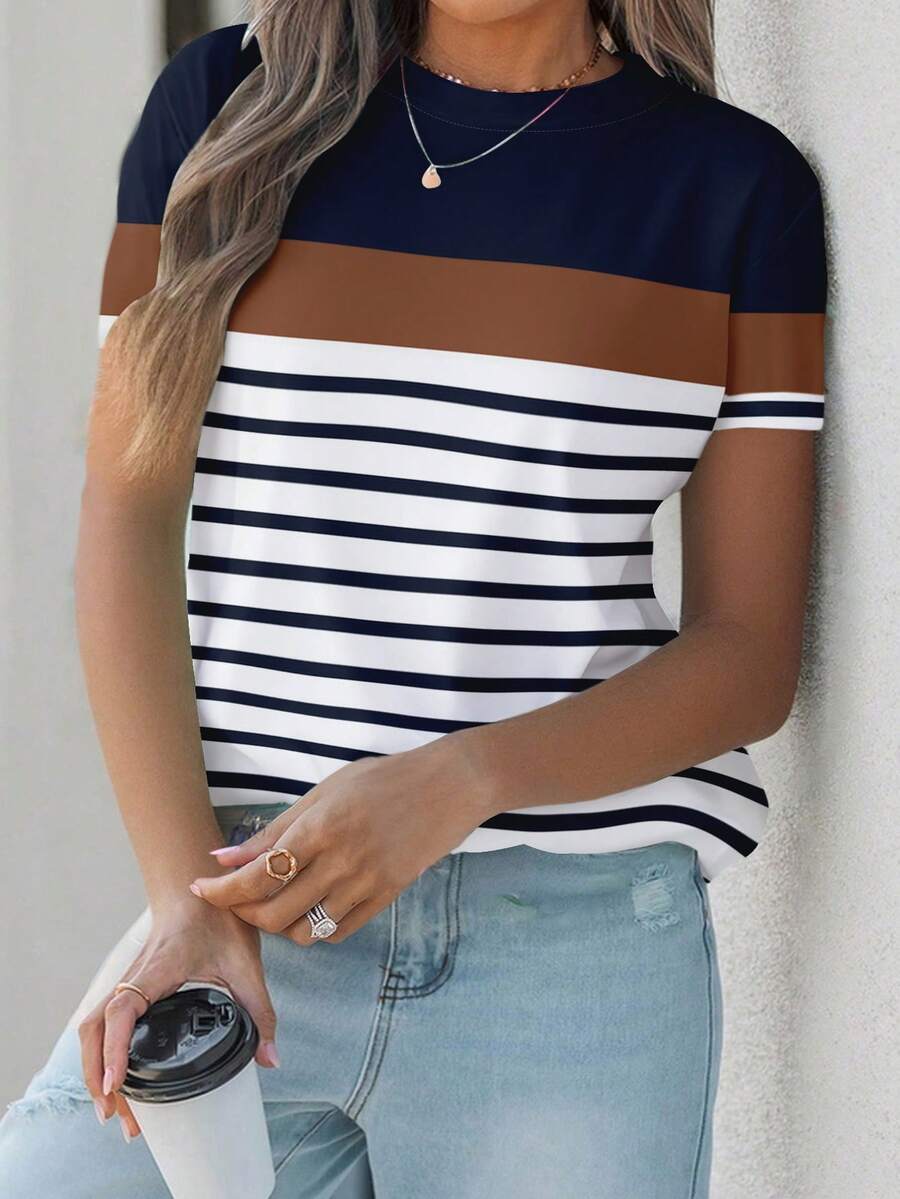 SHEIN LUNE 女士休闲条纹撞色圆领宽松短袖T恤，适合春夏嘉年华穿着，夏季条纹上衣，学院风上衣，休闲百搭。 - 彩色 - 查看 1