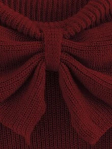 GlowEve CURVE 蓝色蝴蝶结露肩针织衫，超大蝴蝶结设计甜美吸睛，露肩剪裁展现迷人肩颈线条，优雅又不失性感，宽松版型休闲慵懒，秋冬出行回头率爆表。