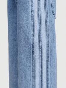 2025秋冬新款少女牛仔裤，复古水洗，刺绣图案，宽松阔腿，松紧腰，休闲百搭直筒牛仔裤，适合外出、旅行、日常穿着，Y2K可爱宽松牛仔裤，90年代风格 - 淺色水洗藍 - 查看 9