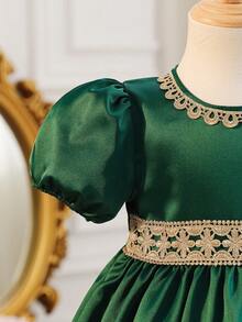 SHEIN Baby Girls' Emerald Green Summer Elegant Formal Wedding Dress,Vintage Golden Embroidered Puff Sleeve A-Line Ruffle Collar Sweet Cute Party Outfits - Dark Green - View 3