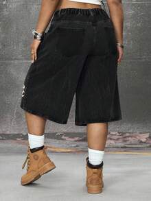 ROMWE Grunge Punk Quần short lửng denim dáng rộng, cỡ lớn, phong cách đường phố retro, kiểu dáng mô tô, phù hợp cho học sinh, in số và chữ cái tiếng Anh, cờ Anh. - màu đen - Xem 5