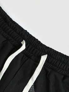 ROMWE MEN Men's Distressed Star Studded Casual Shorts, Street Style - Black - View 4