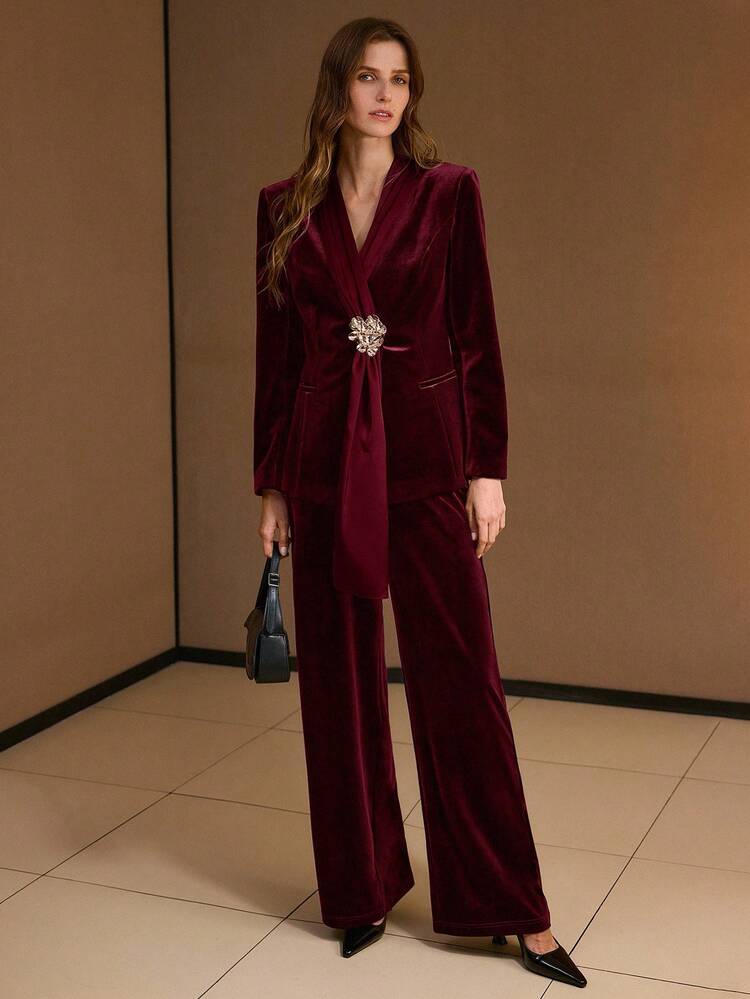WOMEN'S VELVET METAL BUTTON BLAZER