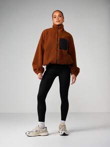 MISSGUIDED 舒适羊羔绒拉链外套，配有撞色尼龙胸袋拼接，冬季外套 - 棕色 - 查看 5