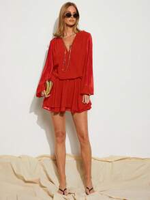 COSMINA 女士纯色V领荷叶边下摆时尚迷你连衣裙，适合度假和约会 - 紅色 - 查看 1