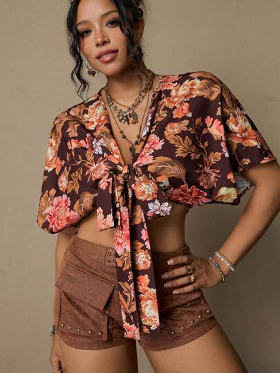 Freevana Plus Size Women Floral Print Bat Sleeve Tie Front Cropped Fashionable Shirt Summer Tropical Vacation Top, Printed Top, Tie-Front Shirt, Beach, Bohemian, Summer.