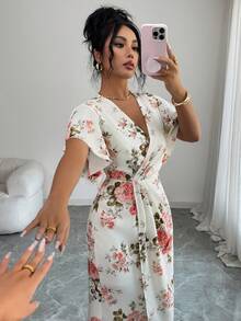 Elenzga Elegantes Kleid mit Rüschenärmeln, V-Ausschnitt und digitalem Muster an der Taille mit Fischschwanzsaum für Damen. Mit taillenbetontener Passform für eine anmutige und romantische Optik. Geeignet für verschiedene Anlässe, von formeller Bürokleidung und Pendeln bis hin zu sexy Outfits, französisch-inspirierten romantischen Styles, Lässig-Outings, Urlaub, orientalisch-vintage-inspirierte Events, gemütliche Nachmittagstee-Treffen, glamouröse Partys sowie Feiern zu Neujahr, Thanksgiving, Weihnachten, Valentinstag und mehr. - Aprikosenfarben - Übersicht 5