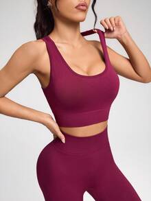 Innovista 野马红色无缝健身套装运动高支撑速干日常运动休闲瑜伽 HIIT 训练办公室健身紧身裤运动服秋季服装文胸防紫外线紧身裤舒适运动功能性收腹压缩修身有氧运动跑步户外运动健康 TT Viral IG Reel Ready FYP INSTA OOTD 红色工作妈妈健身套装两件套运动表现装备