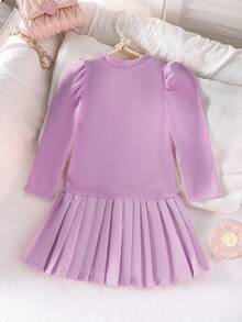 SHEIN Elladie kids 女童时尚白色花朵装饰褶皱下摆黑色圆领长袖连衣裙，舒适时尚，秋冬款 - 紫色 - 查看 2