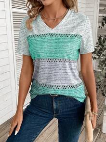 EMERY ROSE Áo thun tay ngắn cổ chữ V họa tiết khối màu dành cho nữ - Nhiều màu - Xem 6