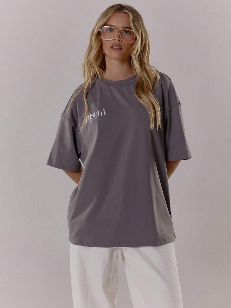 MUSERA 超大款修身标语T恤，秋冬街头风，酷女孩Y2K日常休闲风，春夏复古风 - 深灰色 - 查看 1