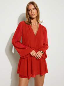 COSMINA 女士纯色V领荷叶边下摆时尚迷你连衣裙，适合度假和约会 - 紅色 - 查看 6