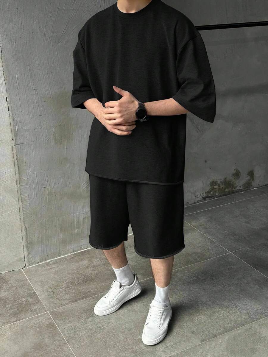 Manfinity Homme 男士灰色袖口T恤套装 - 黑色 - 查看 1