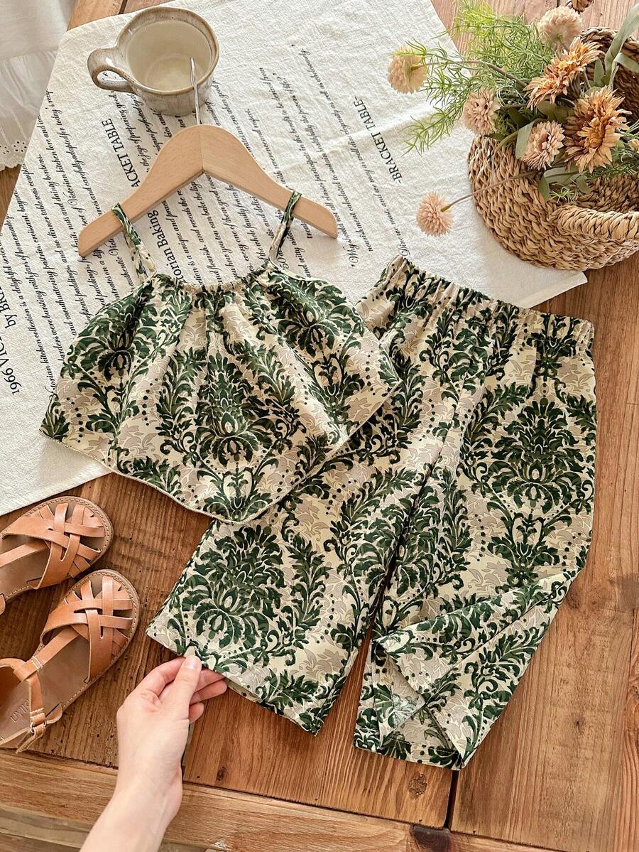 SHEIN 女婴休闲度假印花吊带背心和松紧腰裤套装 - 彩色 - 查看 1