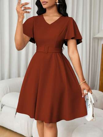 Lyxana Vestido mini elegante de mujer con cuello en V, mangas con volantes y cintura ceñida, de unicolor, adecuado para fiestas y vacaciones