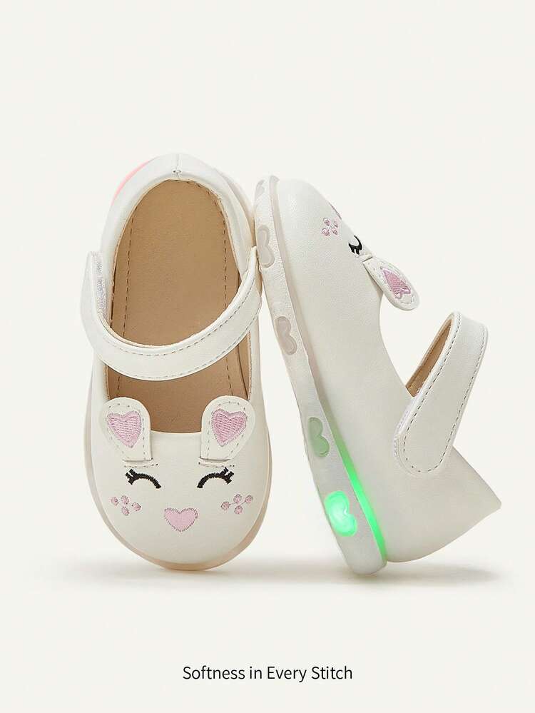 1 Pair White Bunny Shoes With Glossy Texture, 3D Rabbit Ear Design, Hook And Loop Strap For Easy On/Off, Cute Cartoon, Soft & Comfortable, Fashion Princess Shoes - White - View 1