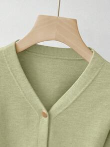 GlowEve V领金属纽扣腰部荷叶边下摆超长袖女式开衫 - 綠色 - 查看 4