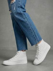 Men Skateboarding Shoes - White - View 3