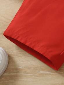 2pcs Toddler Boys Gentleman Outfit Set, Including Black Woven Digital Print Short Sleeve Shirt With "Love", Heart And Crown Patterns, Collar And Button Design, And Red Shorts. Vibrant Colors, Suitable For Casual Wear Or Performances To Showcase Children's Innocence And Vitality.Valentine's Day - Black - View 3