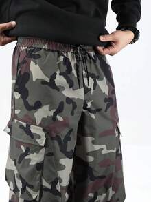Manfinity Homme Pantaloni da uomo con stampa mimetica per uso quotidiano - Verde militare - Visualizzare 3