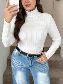 SHEIN LUNE 大码女装秋冬抓绒情人节套装，条纹面料情人节套装，高领长袖夏季套装，紧身打底衫，黑色、卡其色、白色三件套，百搭款式，适合日常和假日穿着。 - 彩色 - 查看 5