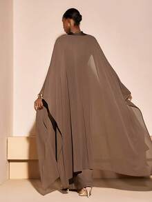 Zivah فستان ماكسي طويل الأكمام بياقة على شكل حرف V مع كشكشة الخصر وربطة + جاكيت كيمونو فضفاض شفاف مجموعة من قطعتين، مجموعة قطعتين كاجوال، مجموعة قطعتين للعطلات، بدلة نسائية مكونة من قطعتين - كاكي - مشاهدة 2