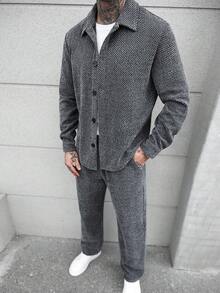 Manfinity Homme 加大码男士翻领单排扣长袖衬衫带口袋休闲裤套装，适合度假和户外活动 - 深灰色 - 查看 4