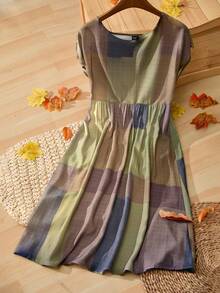 Faunlyn 格紋印花蝙蝠袖娃娃裙