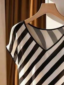 EMERY ROSE 大码女式撞色条纹短袖休闲上衣 - 黑與白 - 查看 4